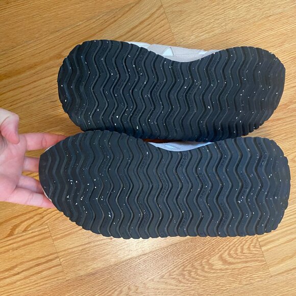 Original owner: New Balance Men's 237 V1 Sneaker, Sea Salt/White, 7.5 - Picture 8 of 8